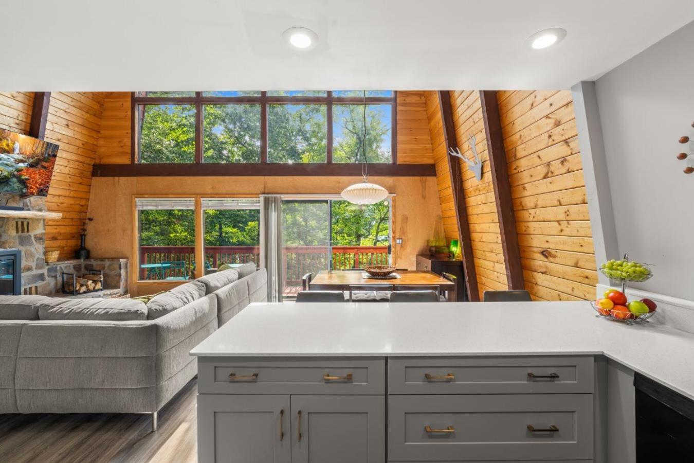 Treetops Chalet - 3Bd/2Bt Boutique Cabin W/Mt Leconte Views In Гатлінбург Екстер'єр фото