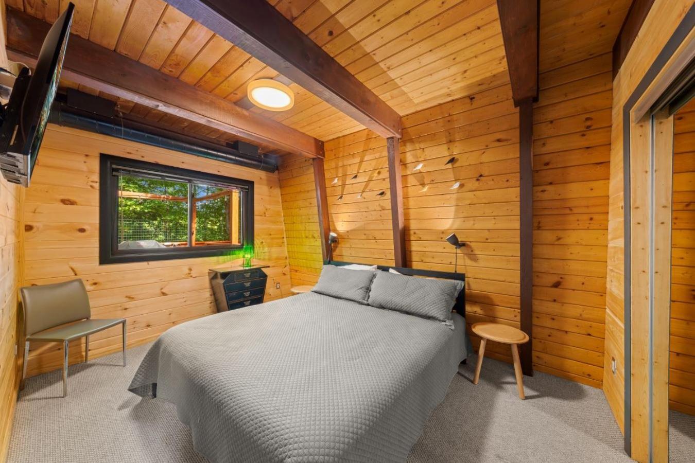 Treetops Chalet - 3Bd/2Bt Boutique Cabin W/Mt Leconte Views In Гатлінбург Екстер'єр фото